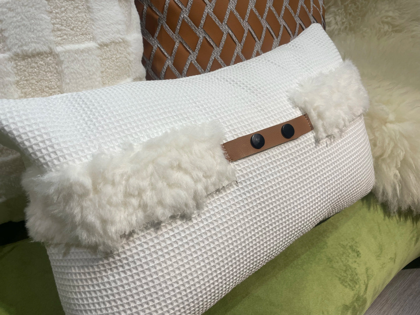 Decorative Sofa Pillow Covers Boucle Fabric Throw Pillows for Home Decor