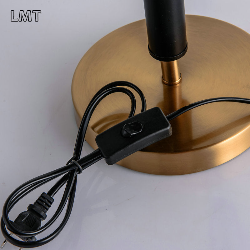 Cheap Black Gold Luxury Table Lamp Export Hot Sell Hotel Bedroom Bedside Standing Desk Lamp Home Decor Nordic Modern Table Lamps